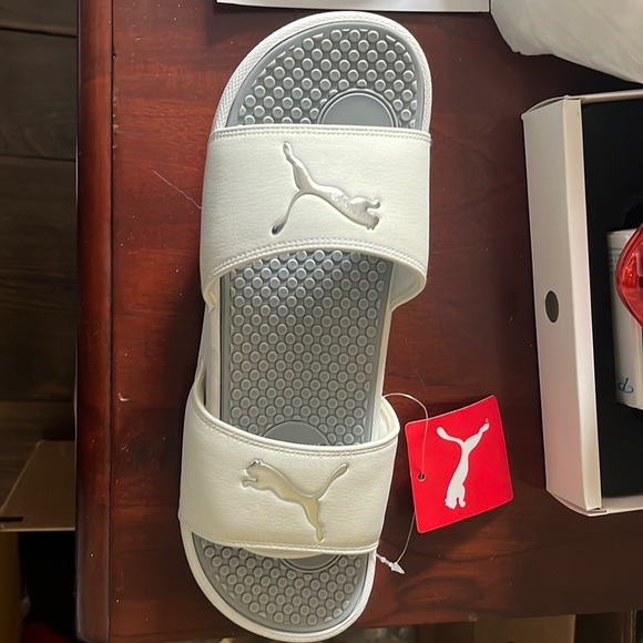 Puma white & silver slides - Picture 1 of 3